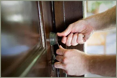 Locksmith Solution Services Fort Lauderdale, FL 954-366-2650 Locksmith Solution Services Fort Lauderdale, FL 954-366-2650 - 68-44-14