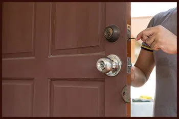 Locksmith Solution Services Fort Lauderdale, FL 954-366-2650 Locksmith Solution Services Fort Lauderdale, FL 954-366-2650